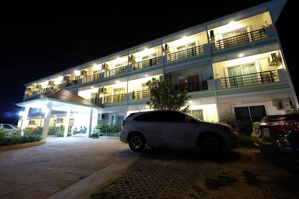 Privacy Residence Lop Buri Exterior foto